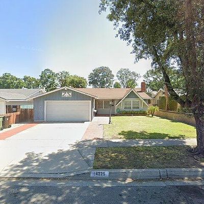 14325 Chestnut St, Whittier, CA 90605