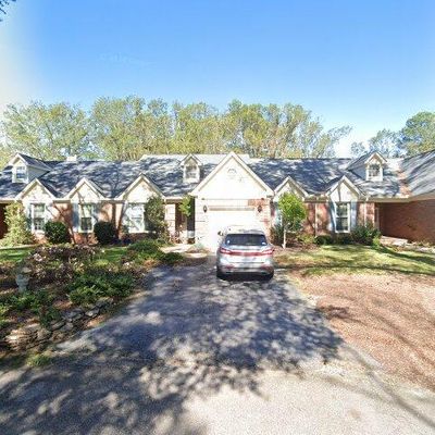 144 Devon Park Dr, Greenwood, SC 29649