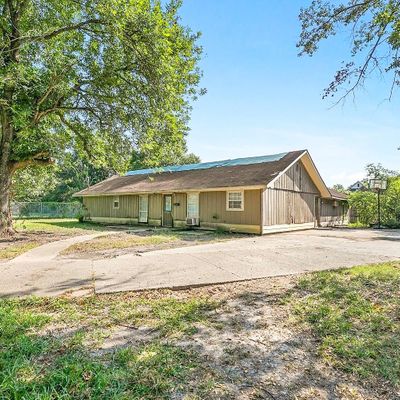 12490 Coontrap Rd, Gonzales, LA 70737