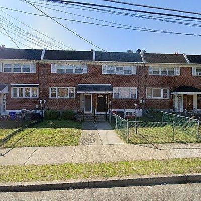 1253 Lakeshore Dr, Camden, NJ 08104