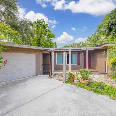 1259 Stadler Dr, Fort Myers, FL 33901