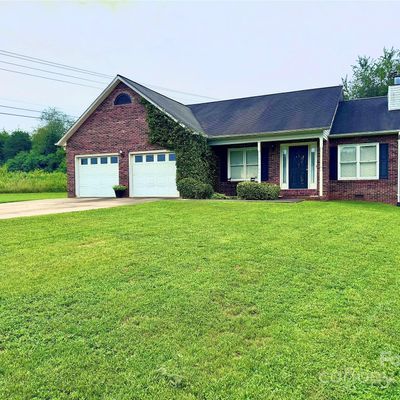 126 Freshfield Dr, Hudson, NC 28638