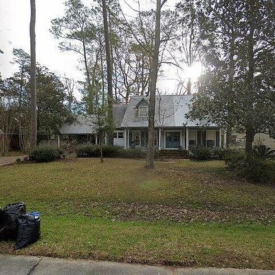 126 Richland Dr W, Mandeville, LA 70448