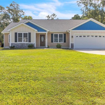 127 Riverside Dr, Beaufort, NC 28516