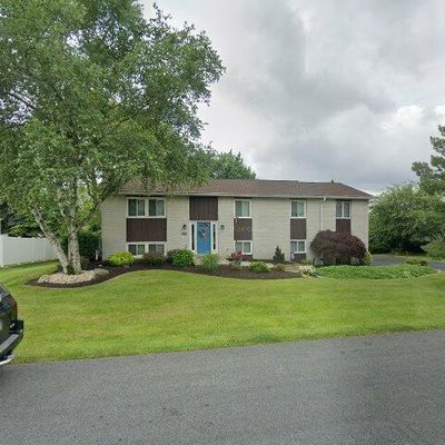 1280 Country Club Rd, Allentown, PA 18106