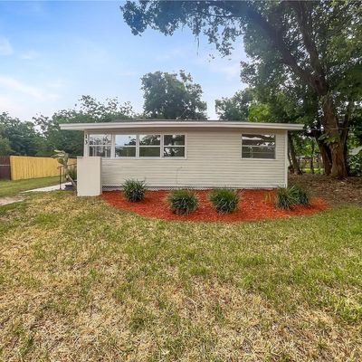 13 N Christiana Ave, Apopka, FL 32703