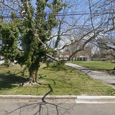 13 Park Ave, Pennsville, NJ 08070