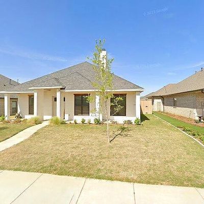 1309 Essex Ln, Wolfforth, TX 79382