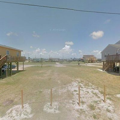 1311 Seashell Dr, Freeport, TX 77541