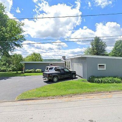 132 Random Rd, Corry, PA 16407