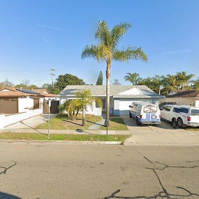 1527 Goodwin Dr, Vista, CA 92084