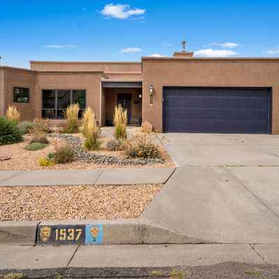 1537 Summit Hills Dr Ne, Albuquerque, NM 87112