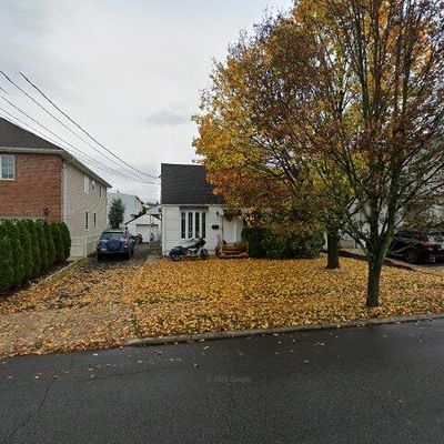 154 Mount Pleasant Ave, Wallington, NJ 07057