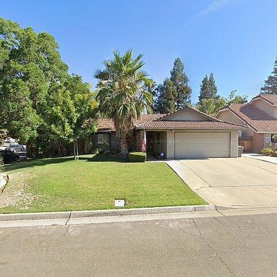 1598 E Everglade Ave, Fresno, CA 93720