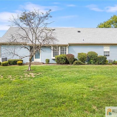 16 Alexander Hamilton Court # B, Monroe, NJ 08831