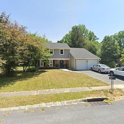 16 Arborwood Ln, Sicklerville, NJ 08081