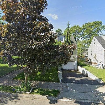 16 Avenue F, Lodi, NJ 07644