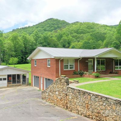 16 Newberry Dr, Sylva, NC 28779