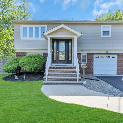 16 W Morris Ave, Belford, NJ 07718