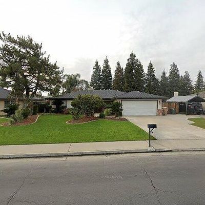 1601 El Portal Dr, Bakersfield, CA 93309