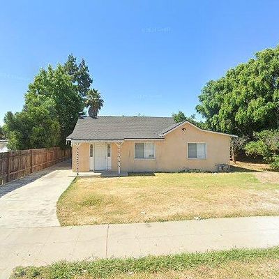 16018 Nordhoff St, North Hills, CA 91343