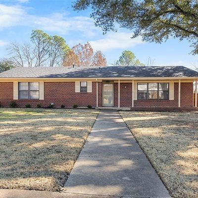 1608 W Shields Dr, Sherman, TX 75092