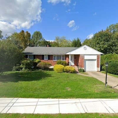 1611 Victory Dr, Wilmington, DE 19804