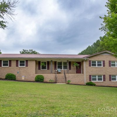 1614 Mountain Creek Rd, Albemarle, NC 28001