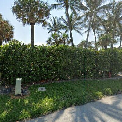 162 N Beach Rd, Hobe Sound, FL 33455