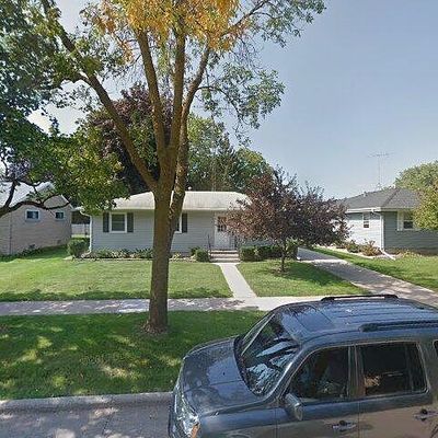 1623 Evans St, Oshkosh, WI 54901