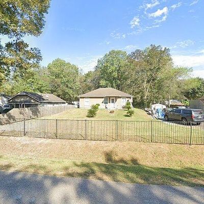 1695 Avalon St, Beaumont, TX 77707