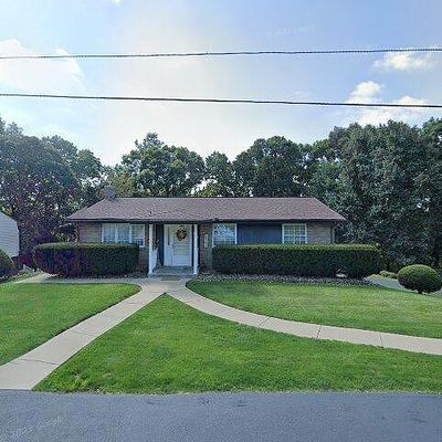 145 Autumn Dr, Butler, PA 16001