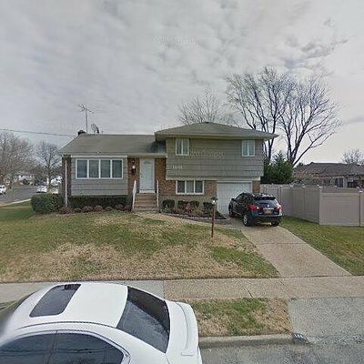 1461 Peapond Rd, North Bellmore, NY 11710