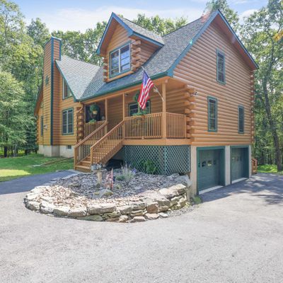 147 Gunstock Ln, Tafton, PA 18464