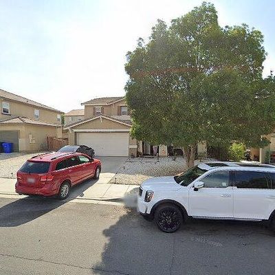 14756 Coachman Rd, Victorville, CA 92394