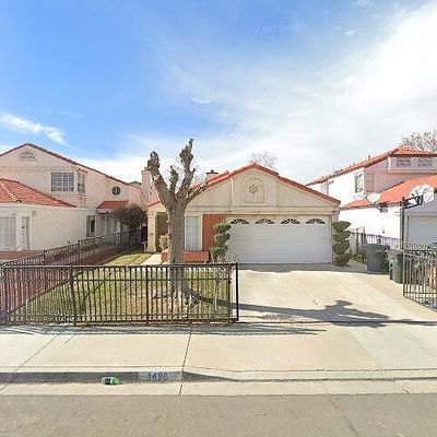 1498 Ashbury Way, Perris, CA 92571