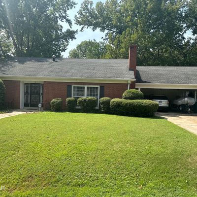 15 Bruce St, Jackson, TN 38301