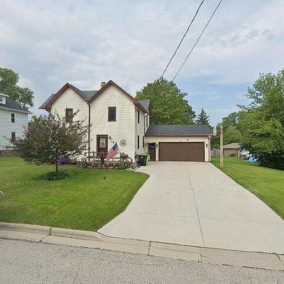 15 S Ewald St, Mayville, WI 53050