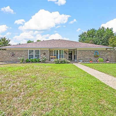 1506 Meadow Glen St, Richardson, TX 75081