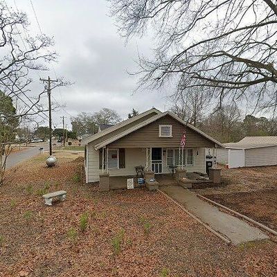 151 S Railroad St, Coats, NC 27521