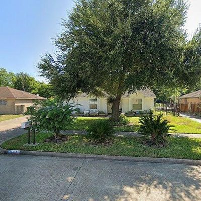 15126 Old Creek Rd, Houston, TX 77060