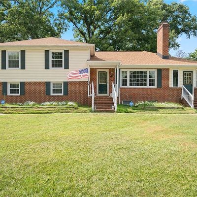 1524 Walnut Dr, Chester, VA 23836