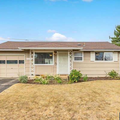 1525 Walton Way, Woodburn, OR 97071