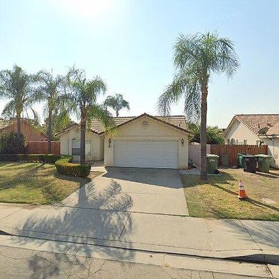 1805 Aspen St, Selma, CA 93662