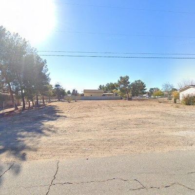 18085 Sycamore St, Hesperia, CA 92345