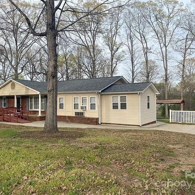 181 Spring Garden Ave, Kannapolis, NC 28081