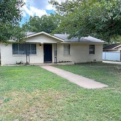 1813 Carpenter St, Bridgeport, TX 76426