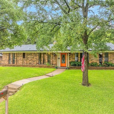 1813 Jamaica Ln, Sherman, TX 75092