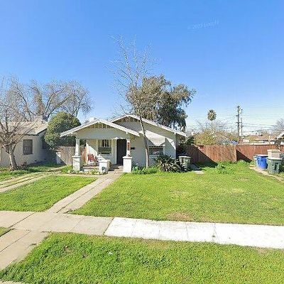 1819 N Vagedes Ave, Fresno, CA 93705