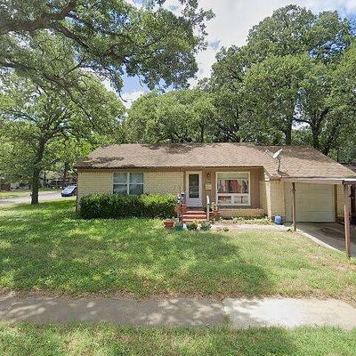 1820 Oak Tree Ln, Arlington, TX 76013